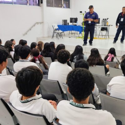 REALIZA DIRECCIÓN DE PROGRAMAS PREVENTIVOS PLÁTICA SOBRE DAÑOS DEL VAPEO Y PREVENCIÓN DE ADICCIONES EN EL CBTA 197