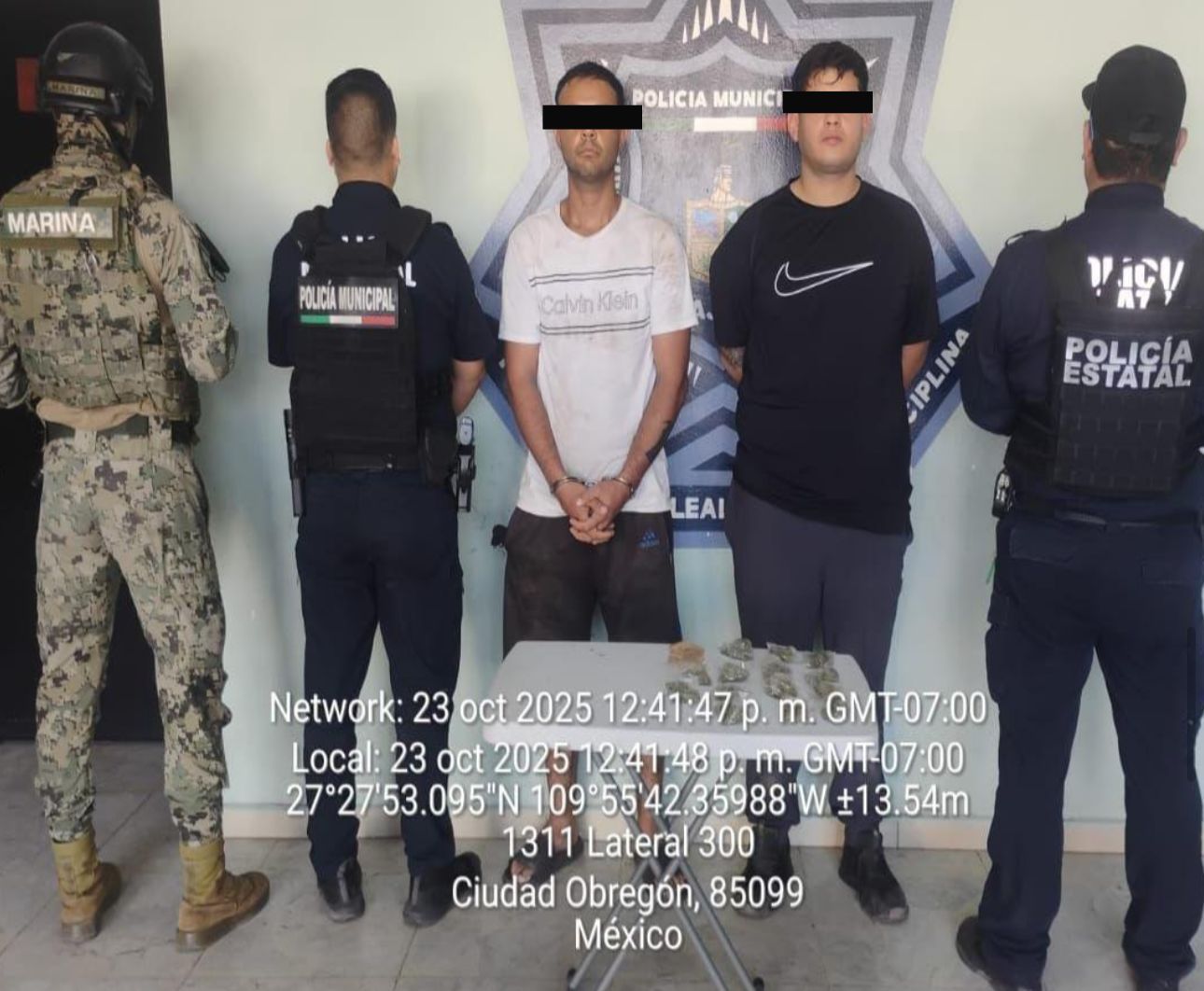 POLICÍA MUNICIPAL Y MARINA, DETIENEN A DOS PERSONAS POR DELITOS CONTRA LA SALUD Y VEHÍCULO CON REPORTE DE ROBO