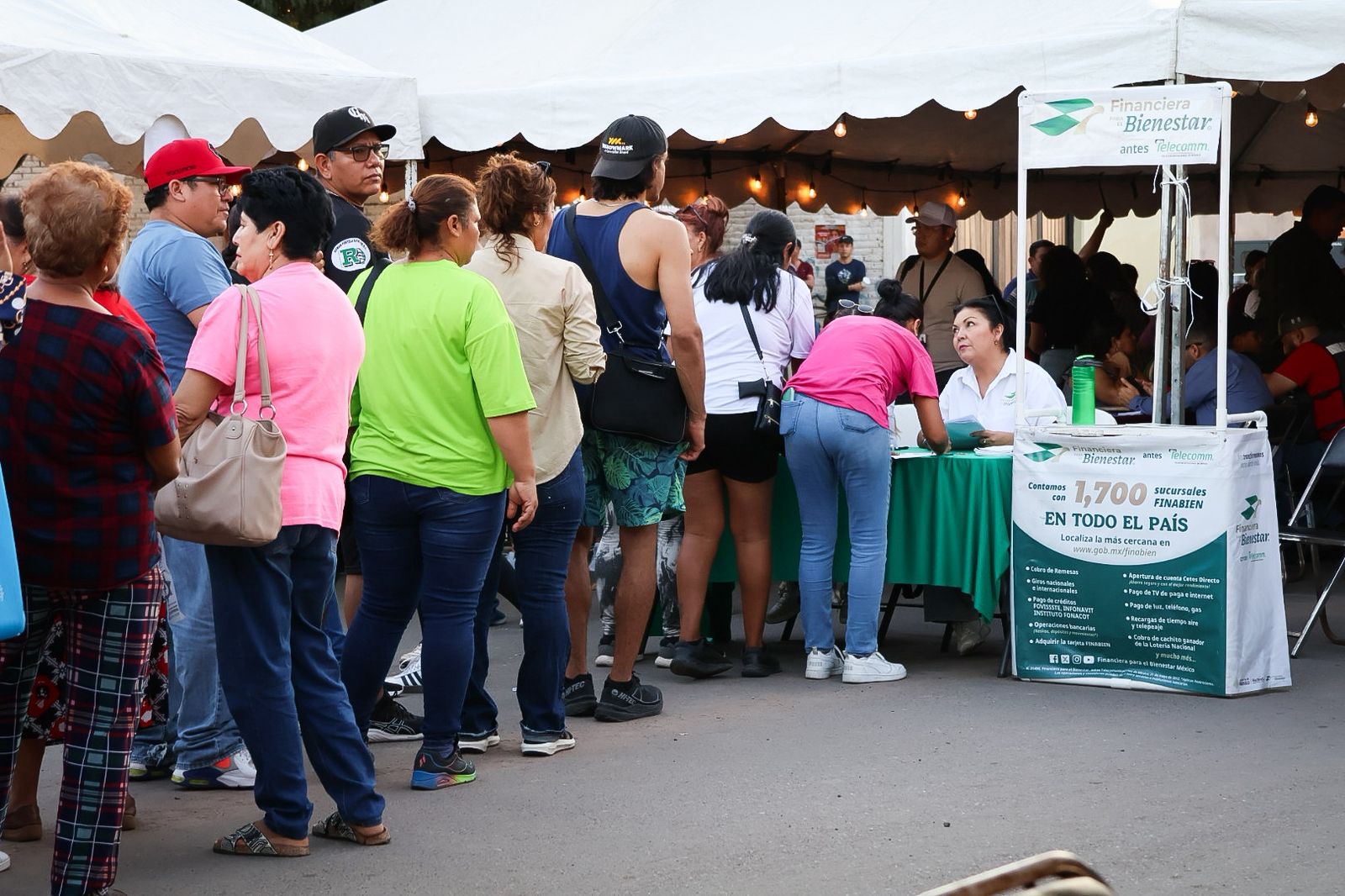 CON DÉCIMO TERCERA JORNADA DE SERVICIOS Y CUARTA FERIA DE LA PAZ BENEFICIA GOBIERNO MUNICIPAL A FAMILIAS DE LA COLONIA VALLE VERDE